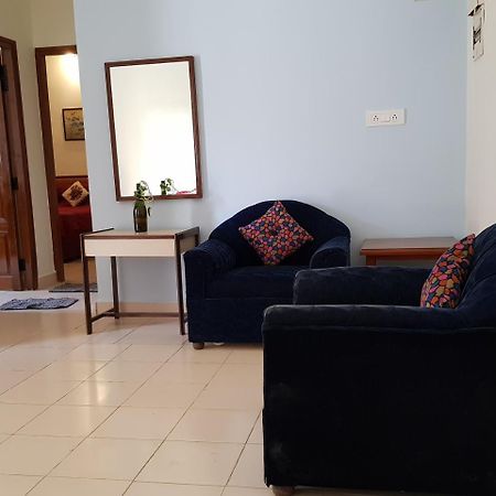 1 Bedroom Spacious Apartment In 卡兰古特 外观 照片