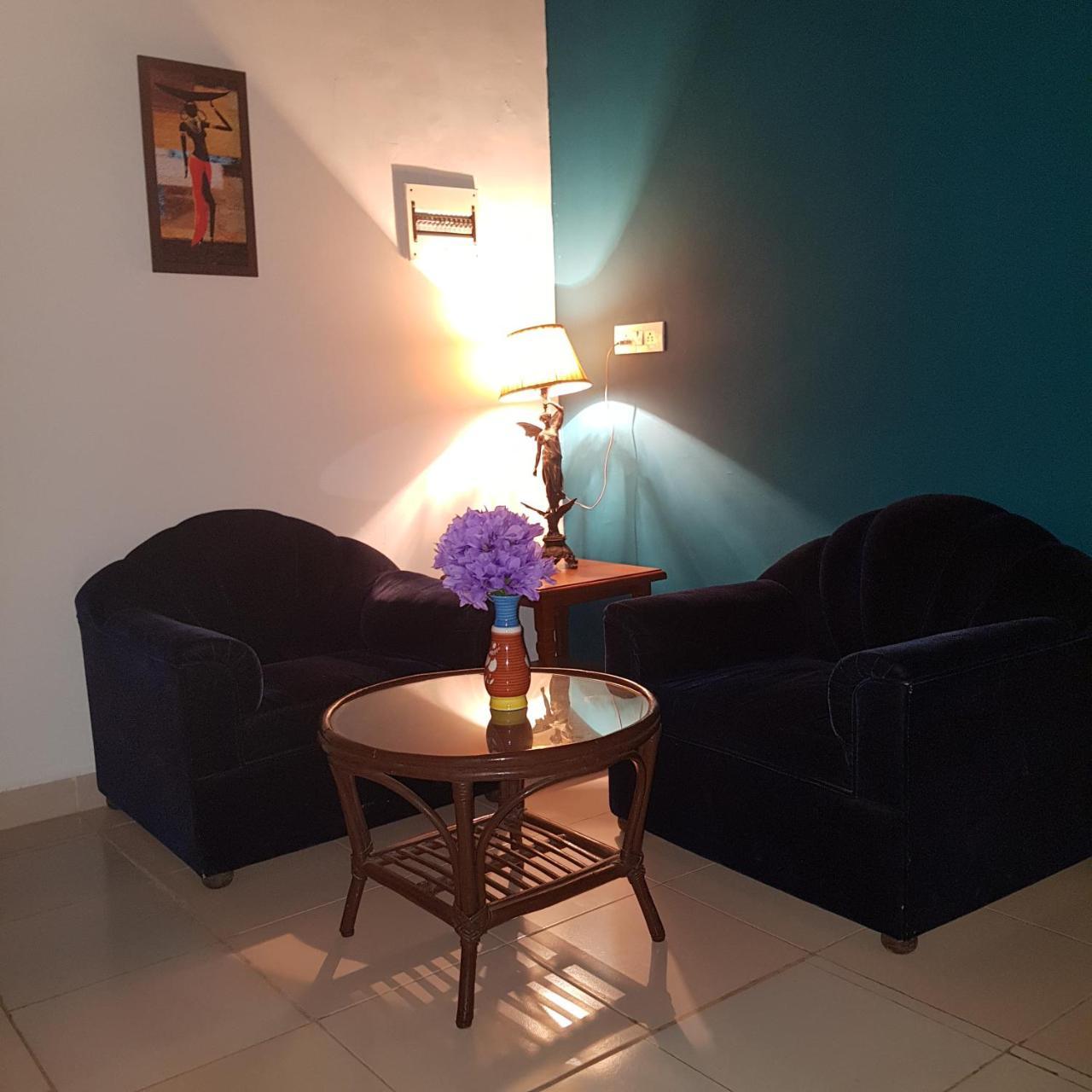 1 Bedroom Spacious Apartment In 卡兰古特 外观 照片