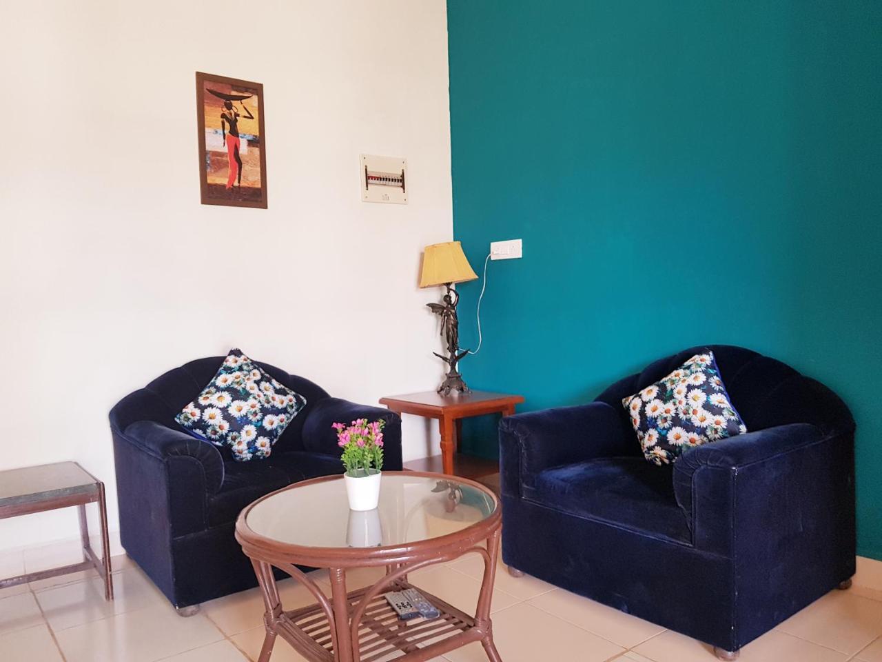 1 Bedroom Spacious Apartment In 卡兰古特 外观 照片