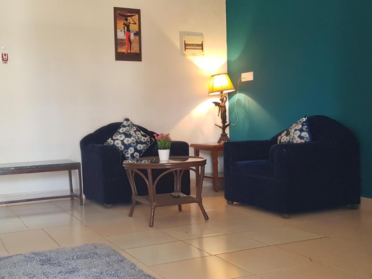 1 Bedroom Spacious Apartment In 卡兰古特 外观 照片