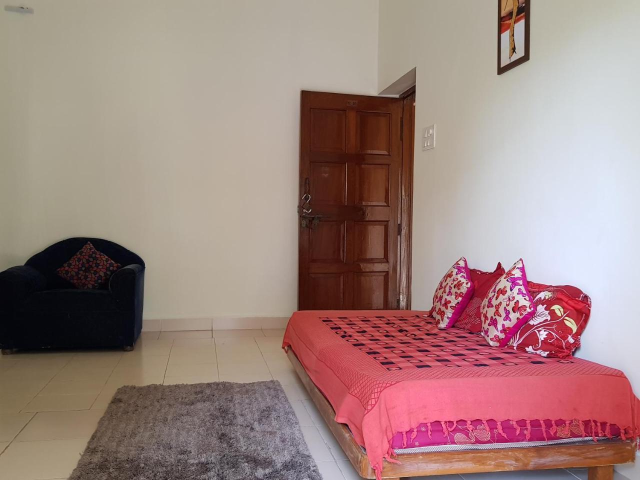 1 Bedroom Spacious Apartment In 卡兰古特 外观 照片
