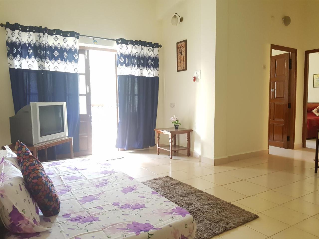 1 Bedroom Spacious Apartment In 卡兰古特 外观 照片